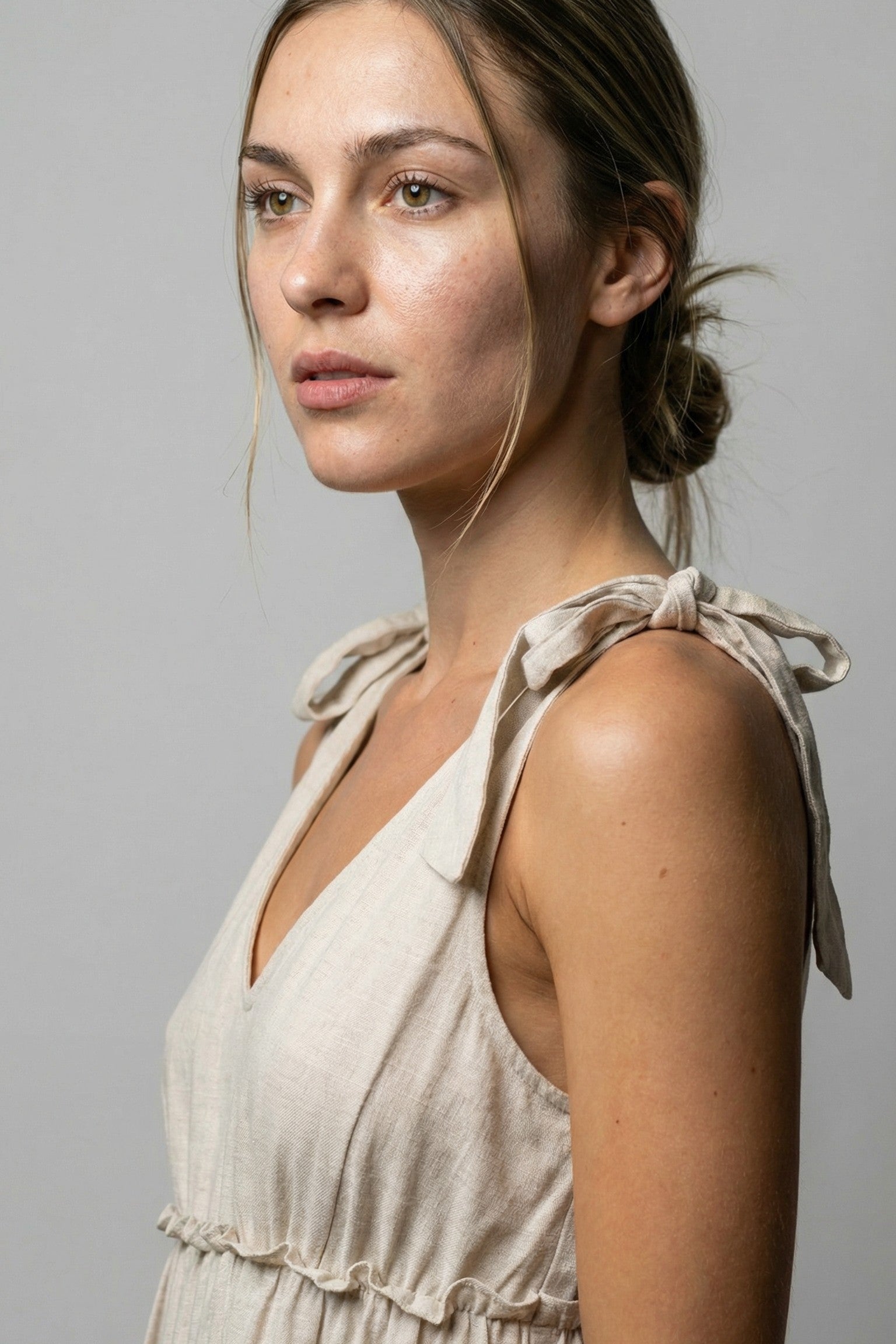 The Oatmeal Linen-Blend Tiered Mini