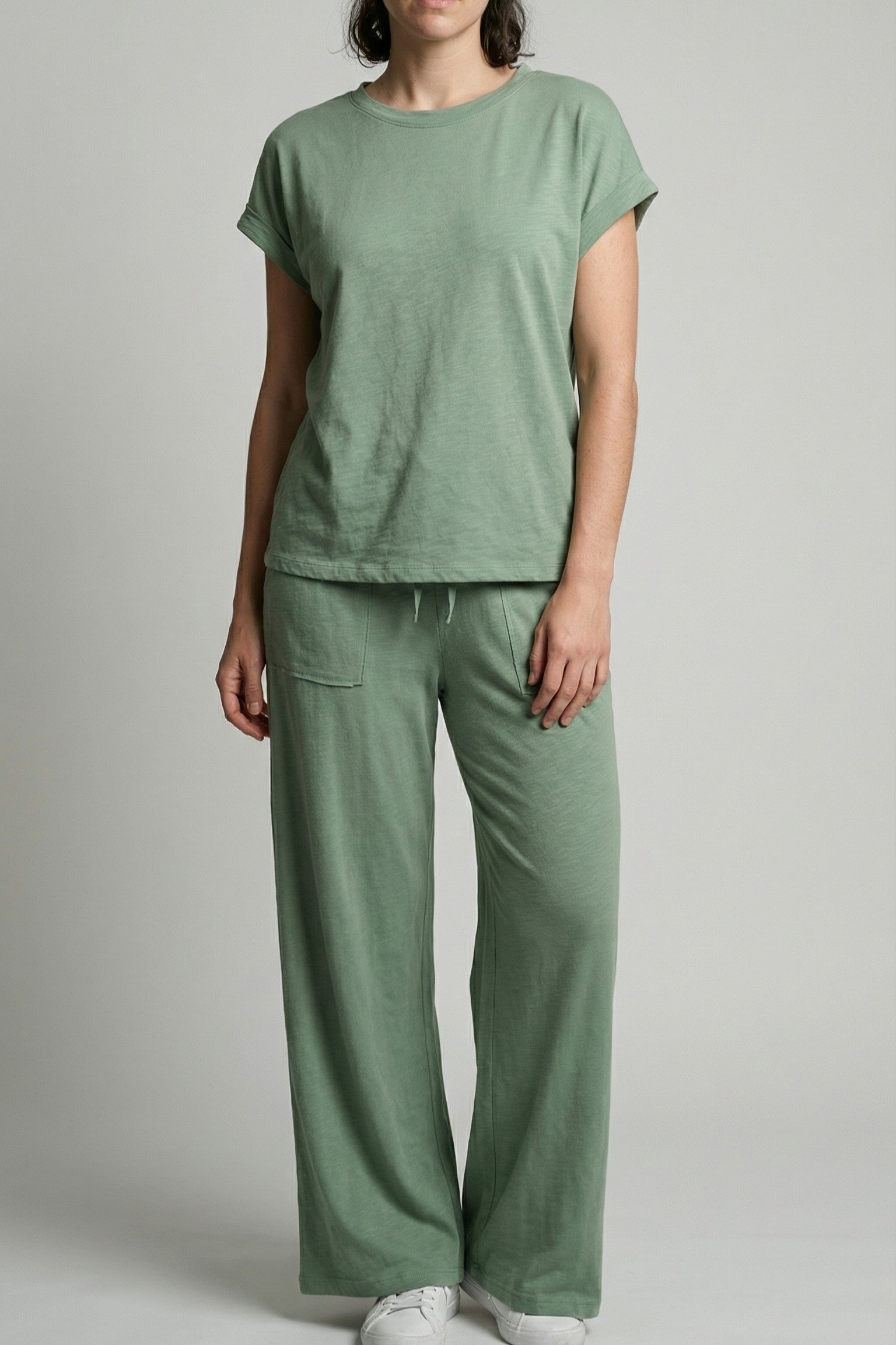 The Hudson Terrace Utility Set