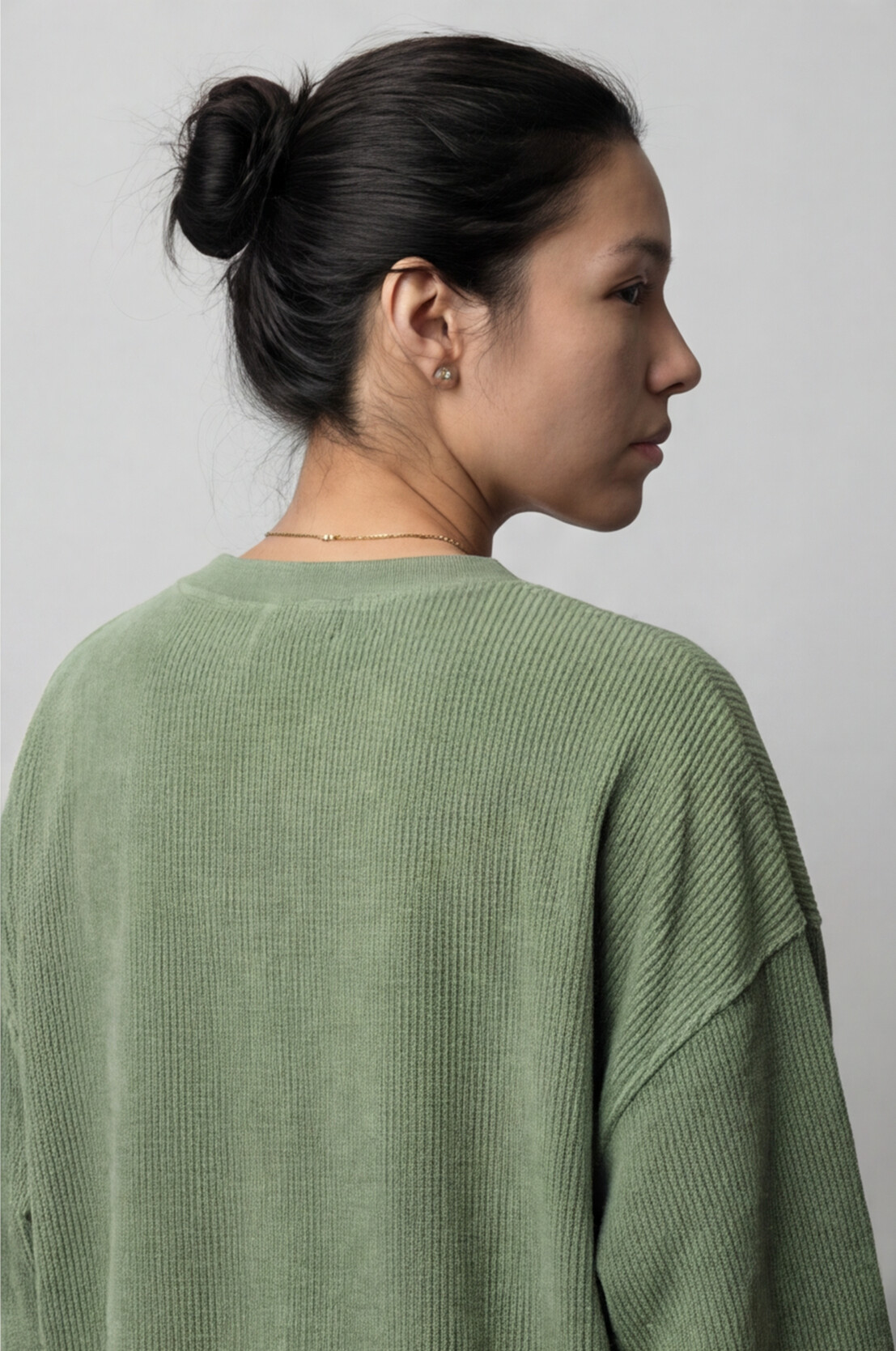 The Meadow Ribbed Oversized Pullover in Grass Green