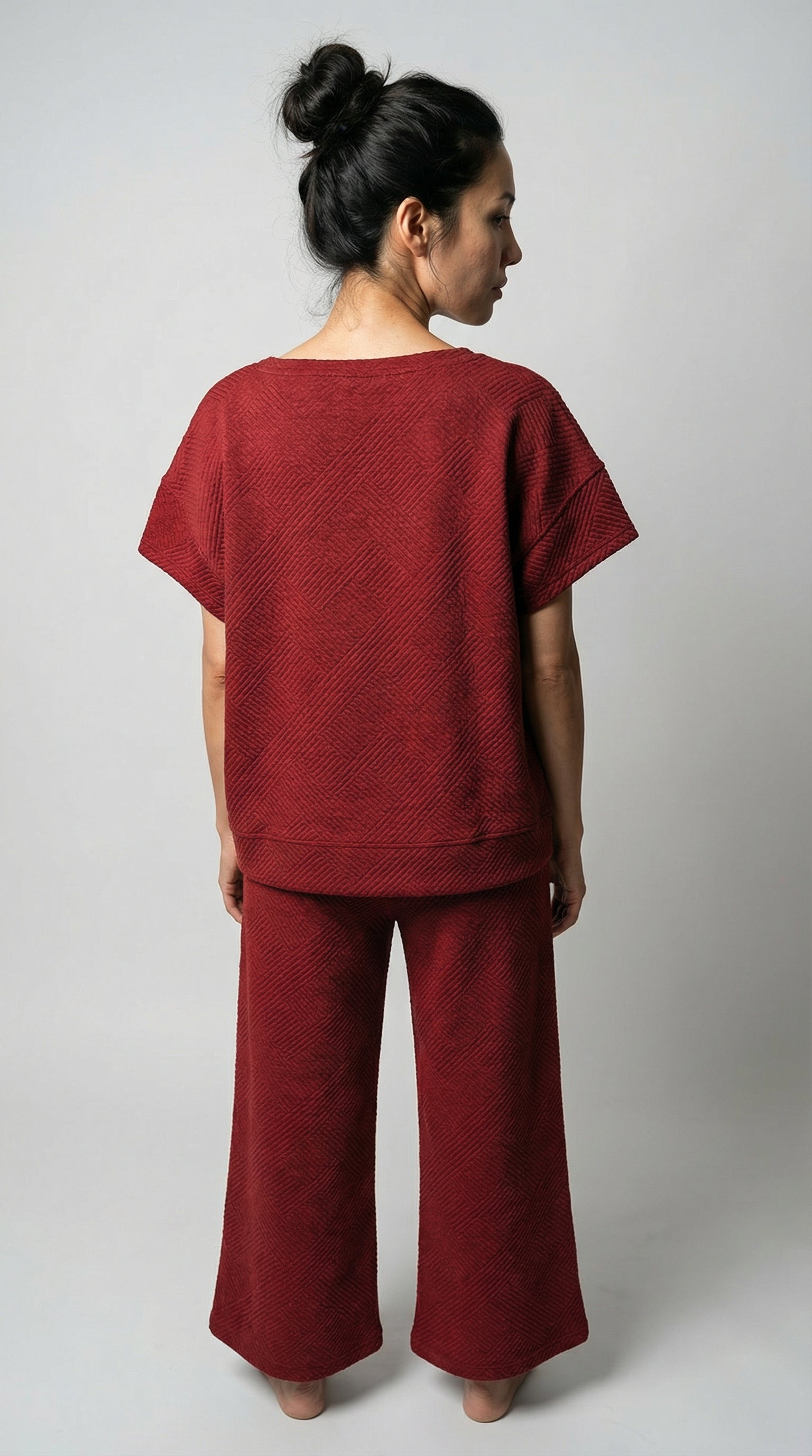 The Red Dahlia Metropolitan Set